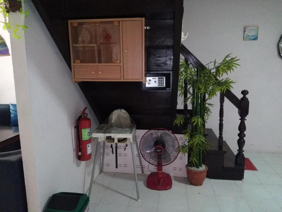 Hotel Happy House 51 HHQ Exterior foto