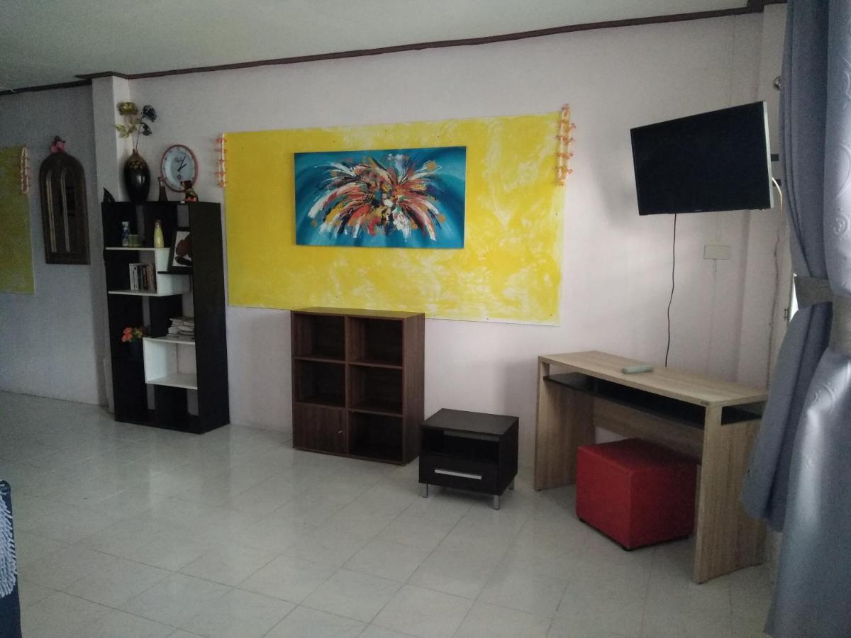 Hotel Happy House 51 HHQ Exterior foto
